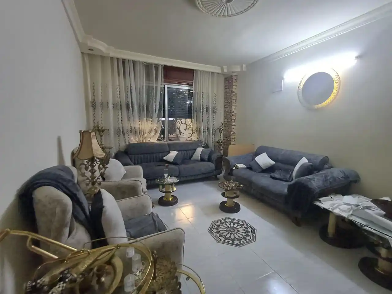  للبيع - شقة